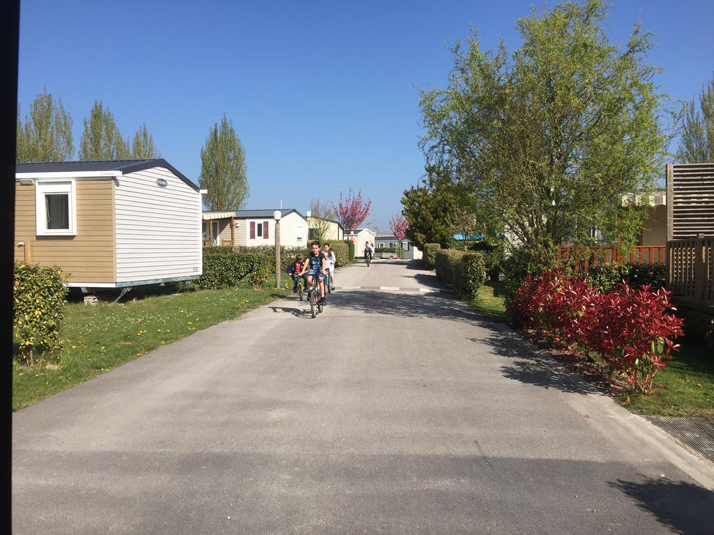 Camping Caravaning Les Cerisiers Berck Sur Mer Verton Экстерьер фото